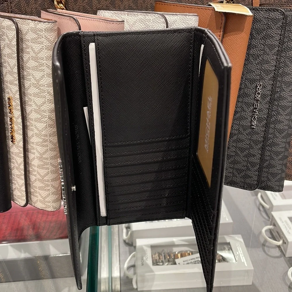 MICHAEL KORS JET SET TRAVEL LARGE TRIFOLD WALLET BLACK COLOR